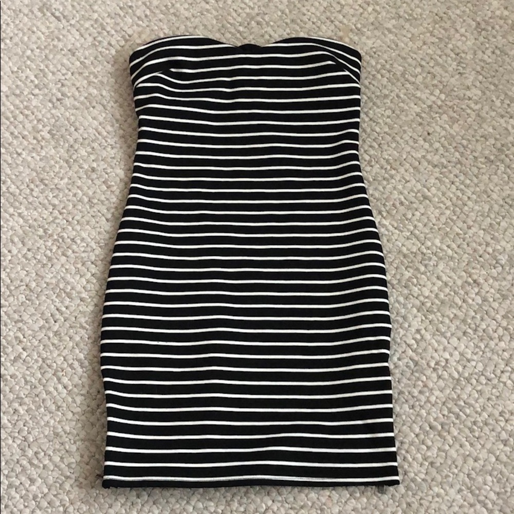 Black and white stripped dress